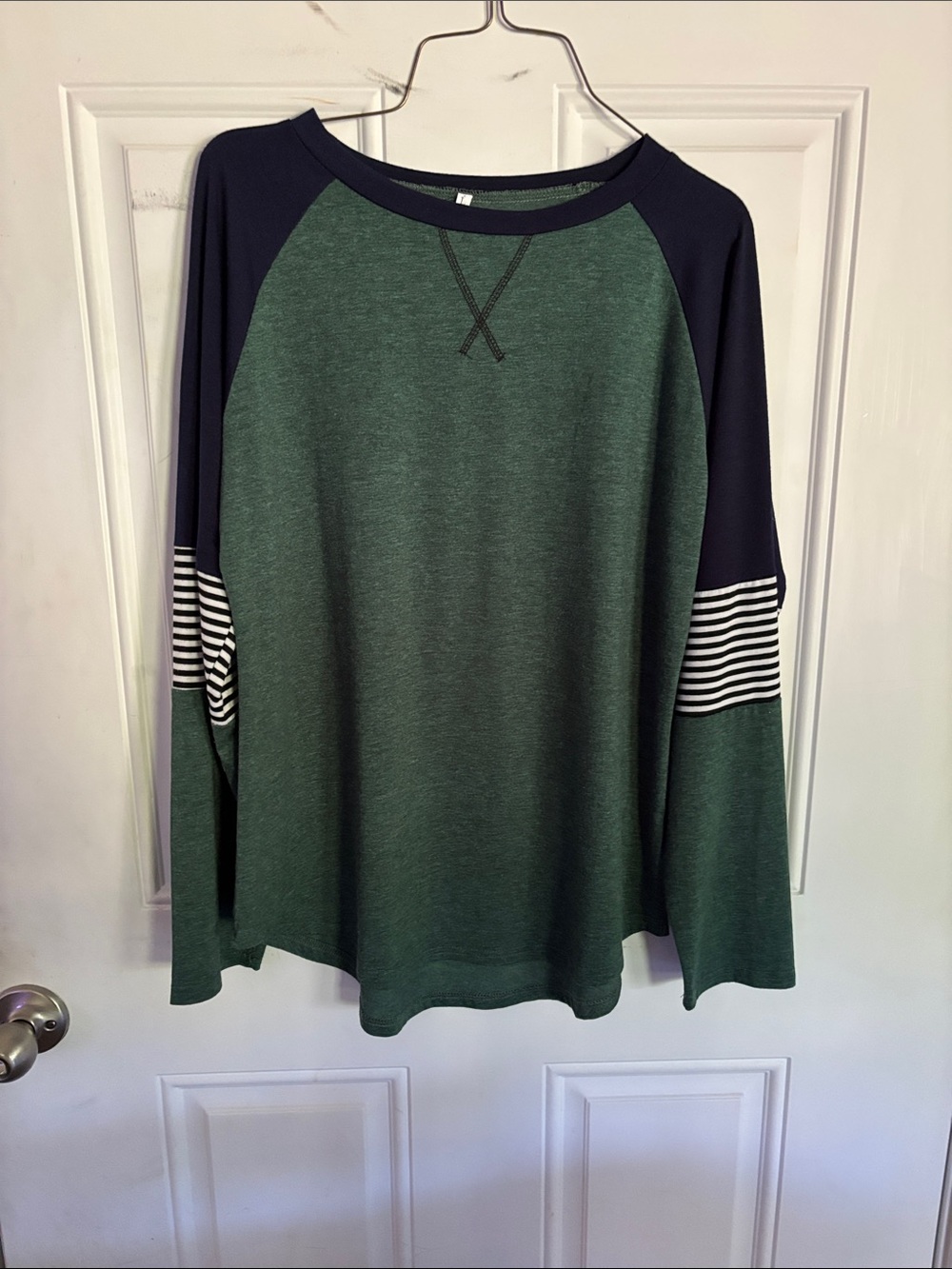 Women’s size Large Jersey style blouse